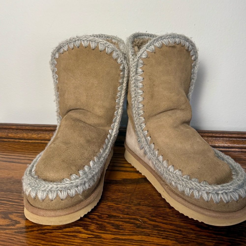 Cozy Boho Mou Eskimo 24 Stitch Detailed Sheepskin Boots Size IT38 - Picture 2 of 10